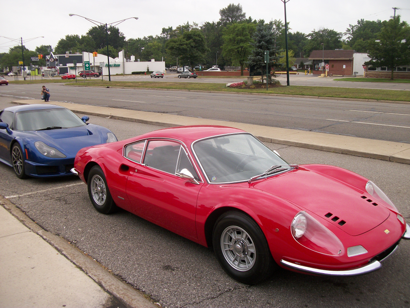 Quick question: which is rarer, the Dino or the Q1 behind it?